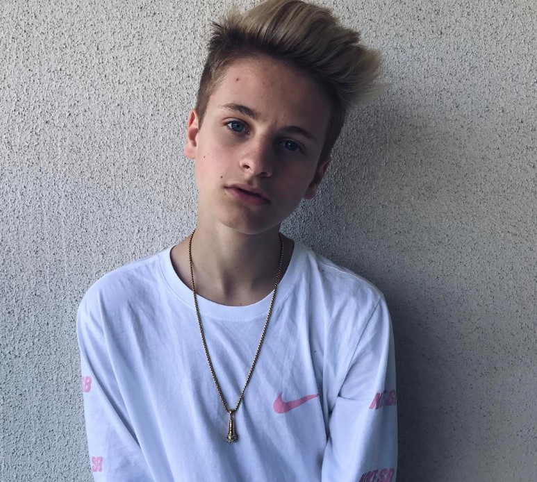 Duhitzmark Merch